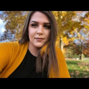 Meet your Posher, Bella